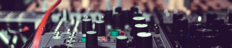 alexandre debieve XjvpKJ8LMbA unsplash 960x200